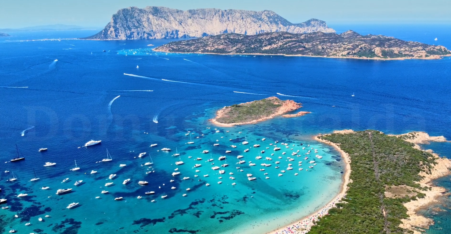 20. Spiaggia di Coda Cavallo